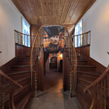 Atatürk Evi İç 1